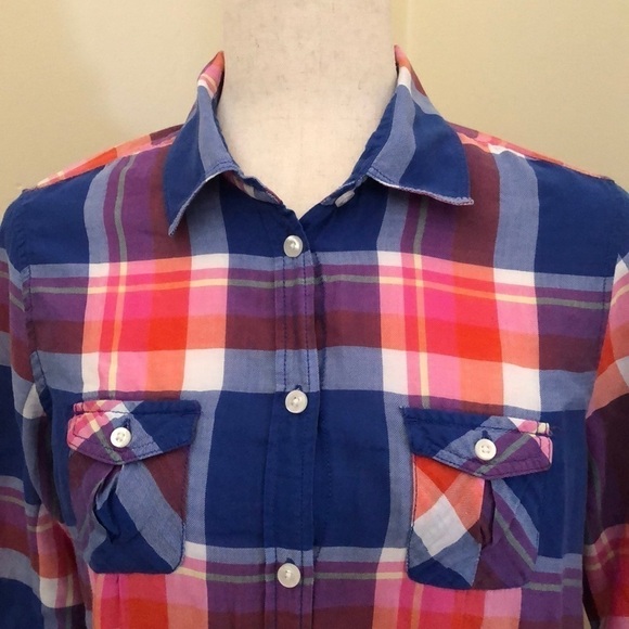American Eagle. Button down Shirt. Plaid. Medium - Picture 2 of 12